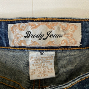 𝅺WOMEN'S Brody Jeans size 30 with 35" inseam